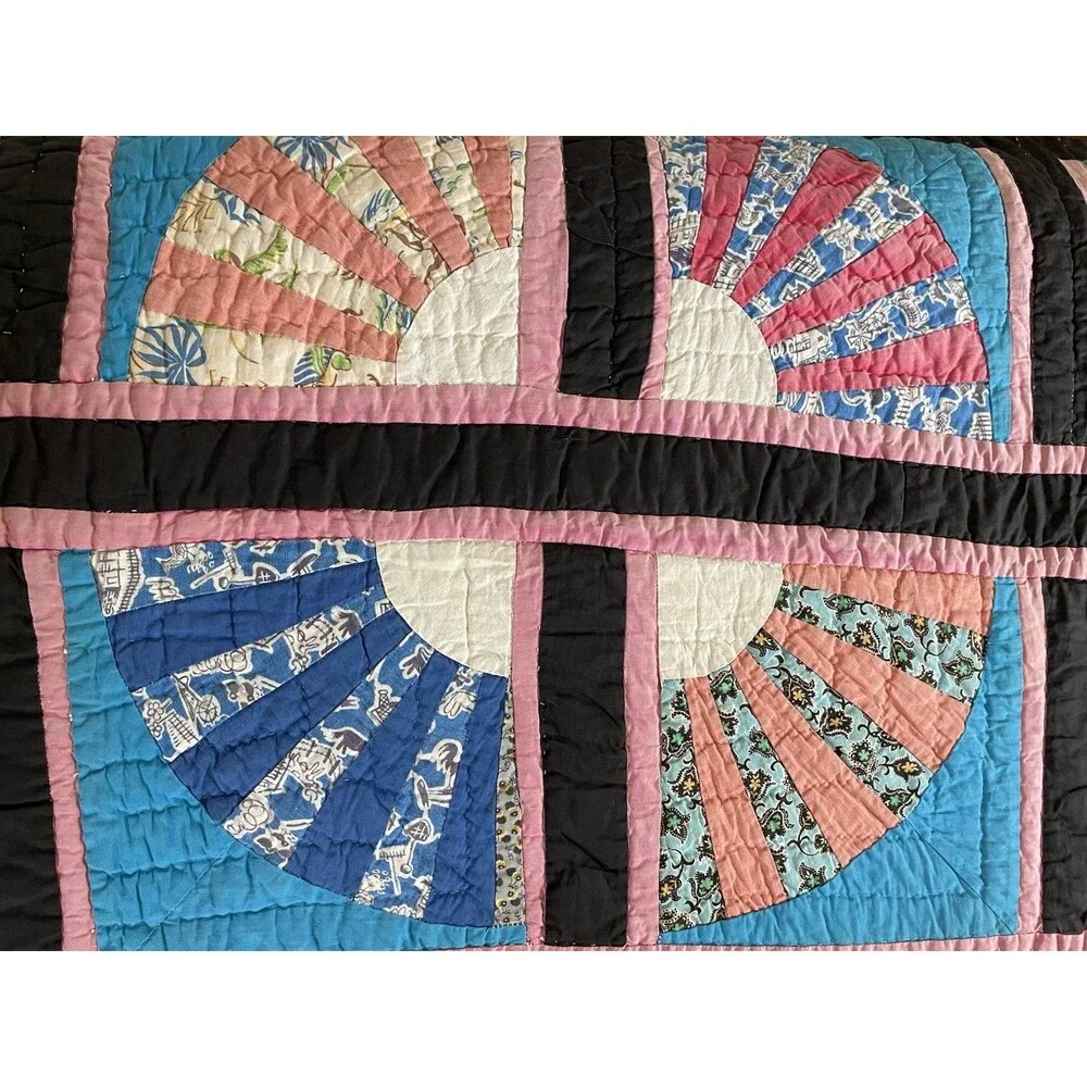 Vintage Grandmother’s Fan Hand Sewn Patchwork Quilt 75”x60”